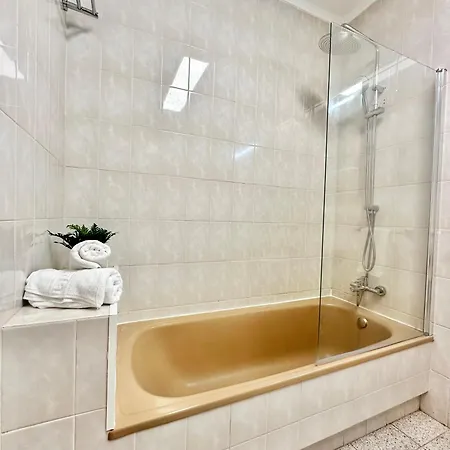 아파트 Caletas House *